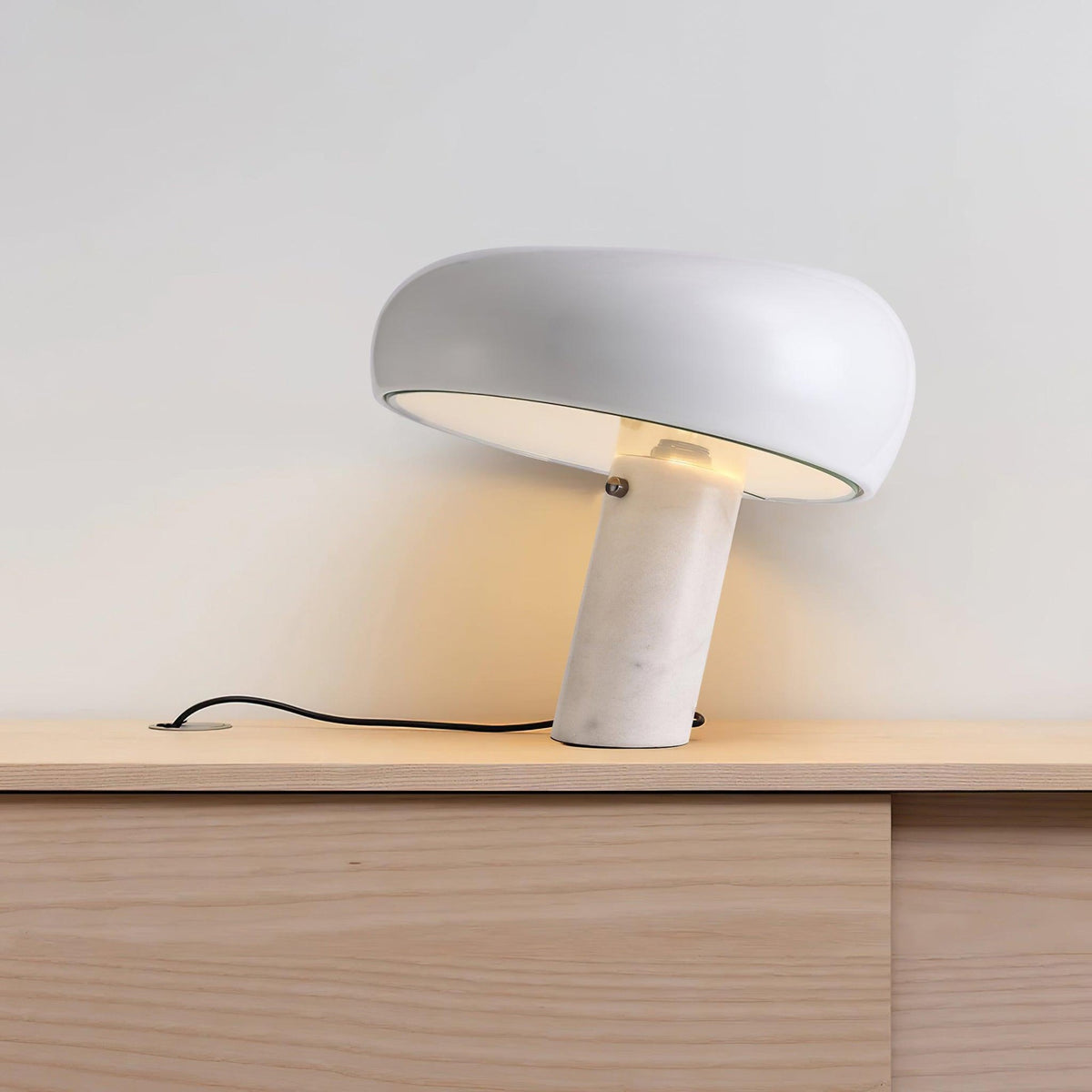 Nivaro Marble Reflector Table Lamp — product, finish and specification view 113