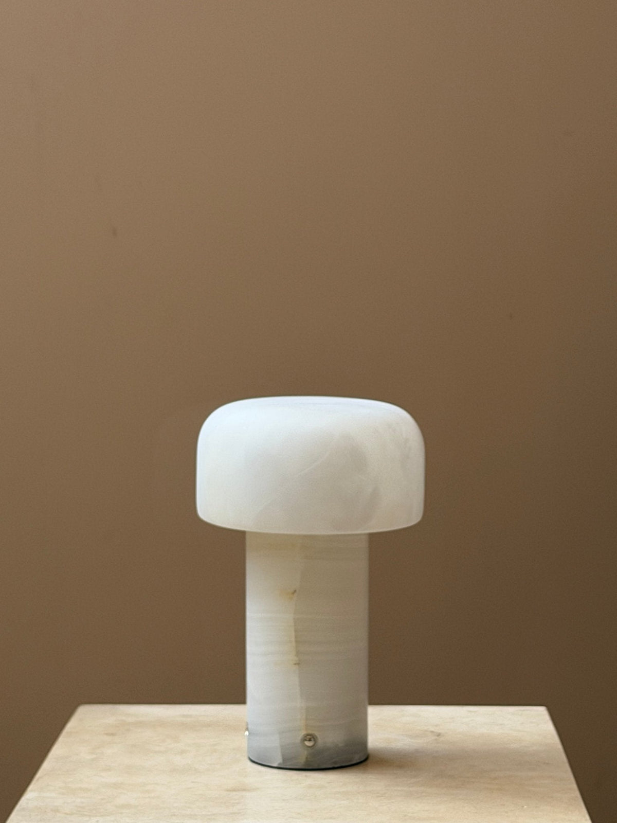 Petrel Natural Stone Rechargeable Table Lamp — finish, form and interior detail 26