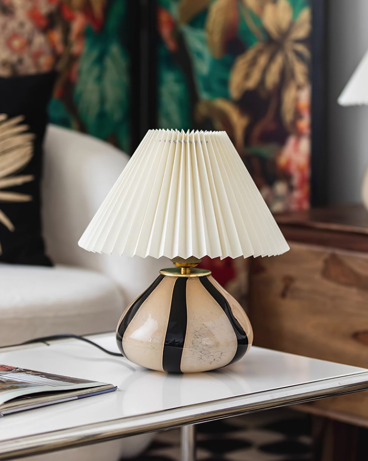 Pleated Cavolo Table Lamp — product and interior detail 5
