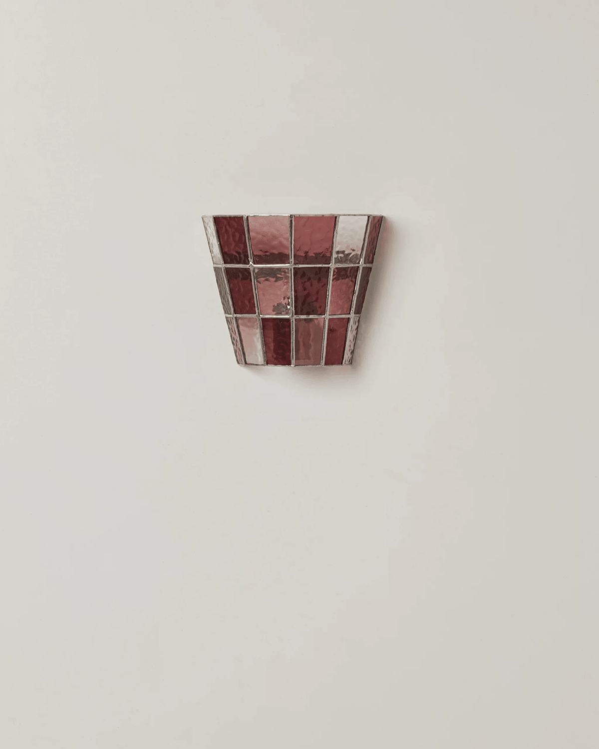Pravel Tapered Faceted Glass Wall Sconce — finish, form and room detail 26