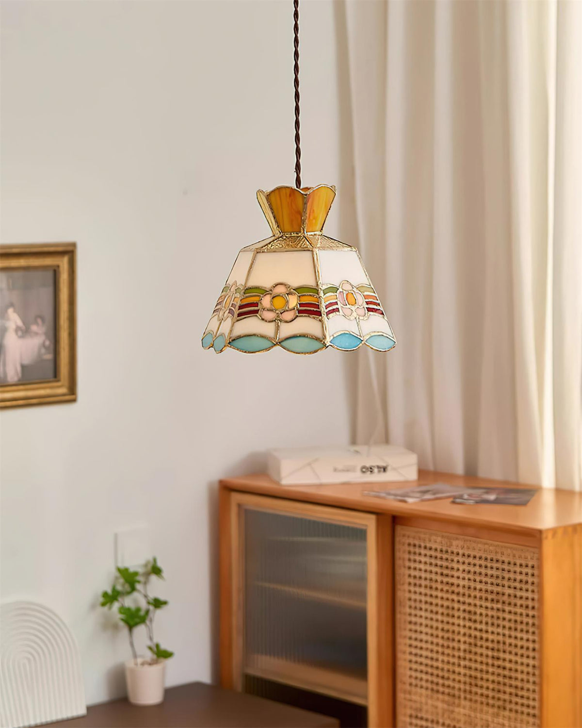 Retro Ketan Pendant Lamp — product and interior detail 11