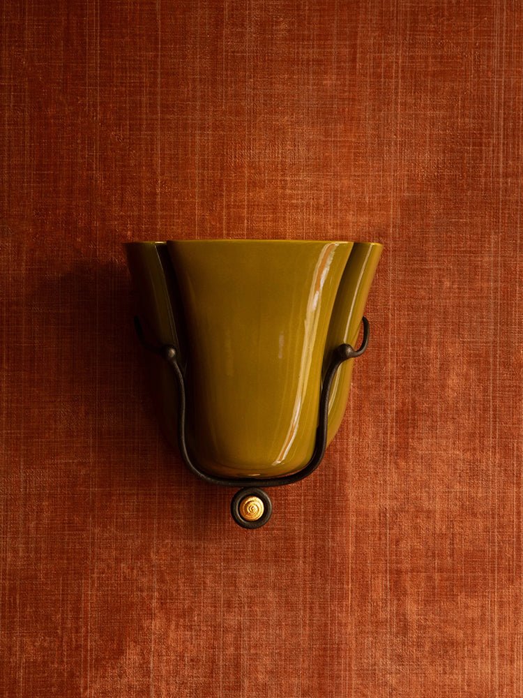 Solenne Ceramic Shell Wall Sconce — design detail 15