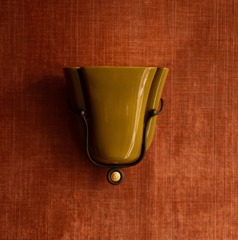 Solenne Ceramic Shell Wall Sconce — design detail 17