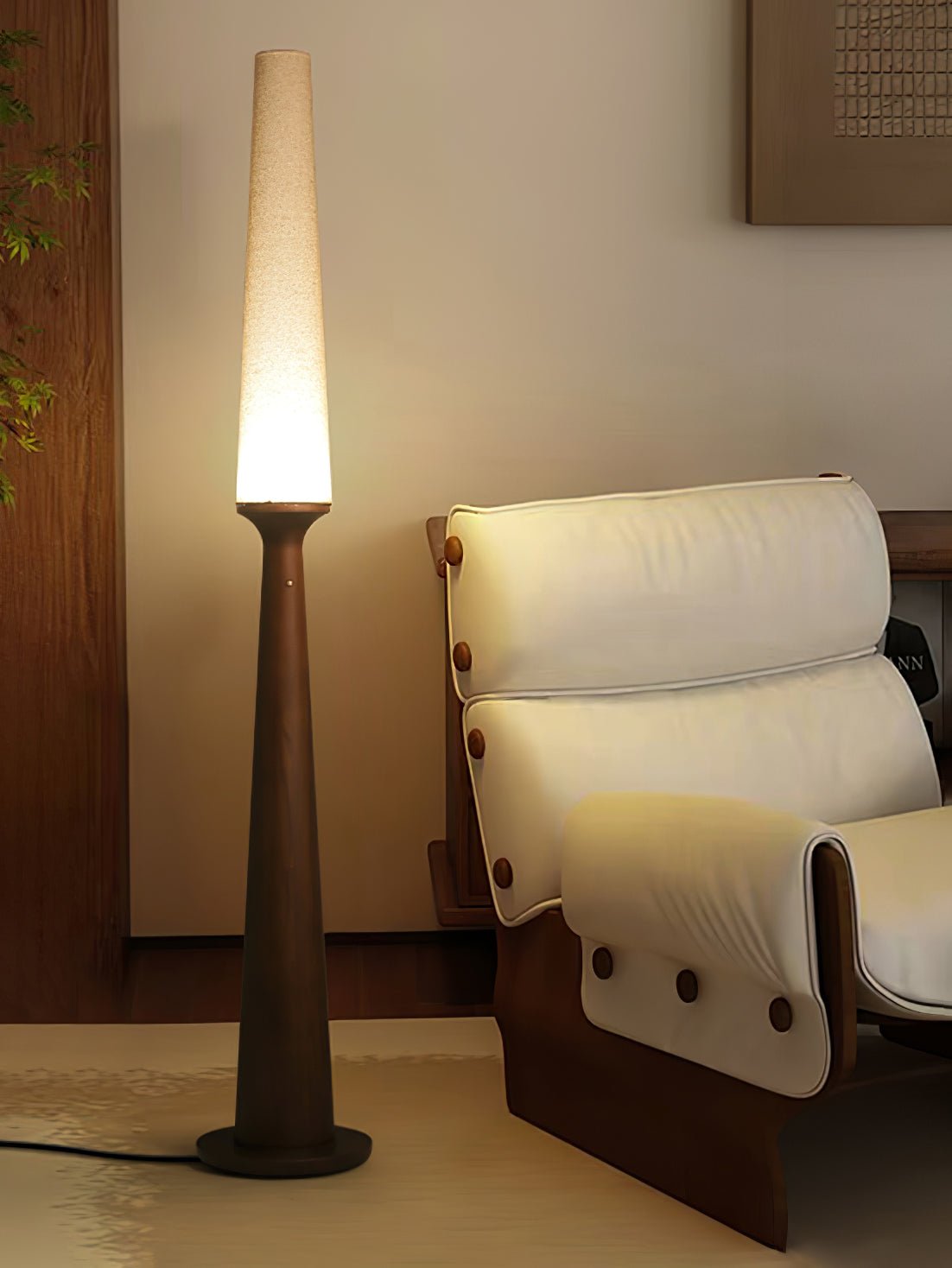 Sora Totem Floor Lamp — product and interior detail 4