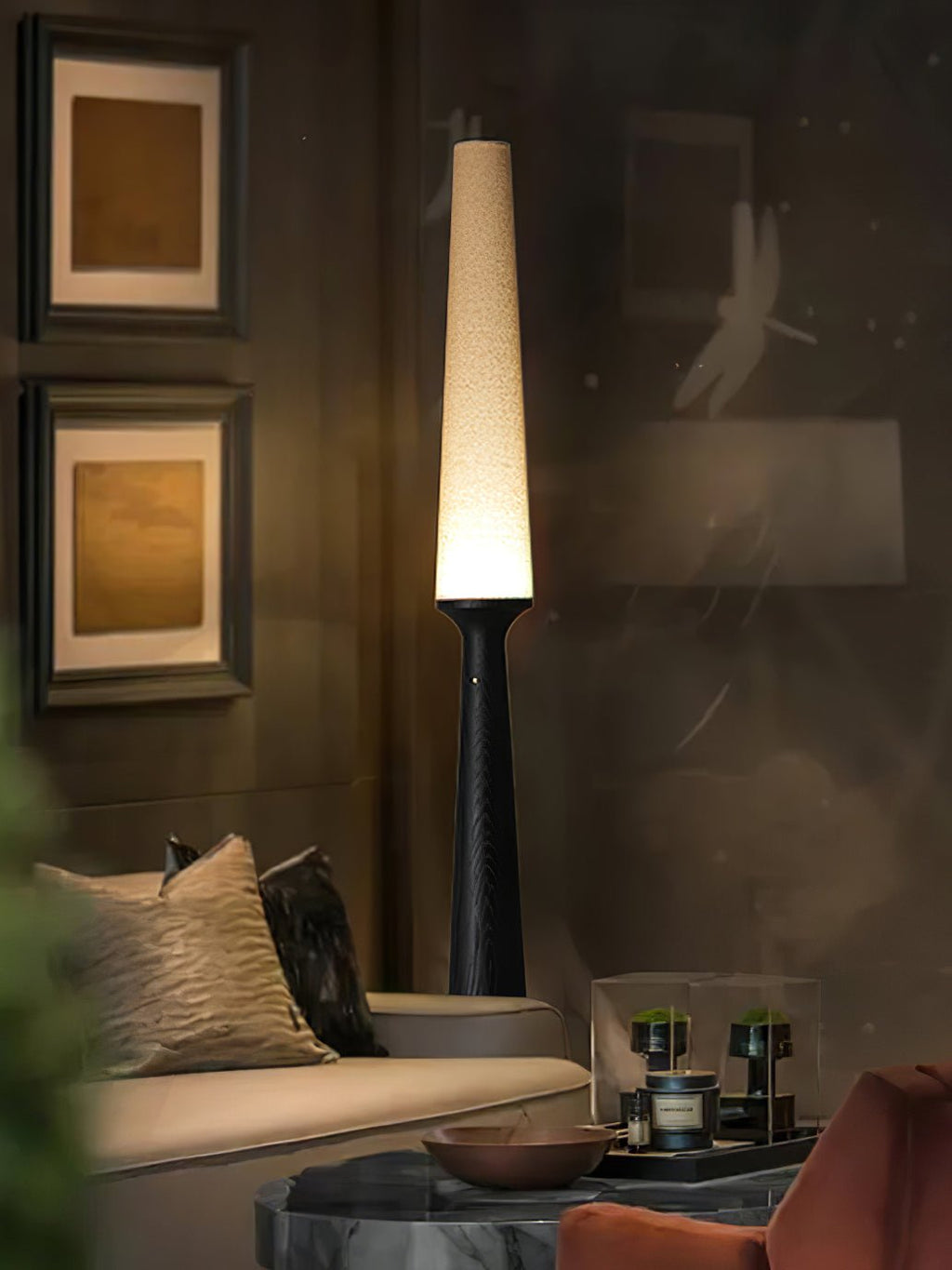 Sora Totem Floor Lamp — product and interior detail 15