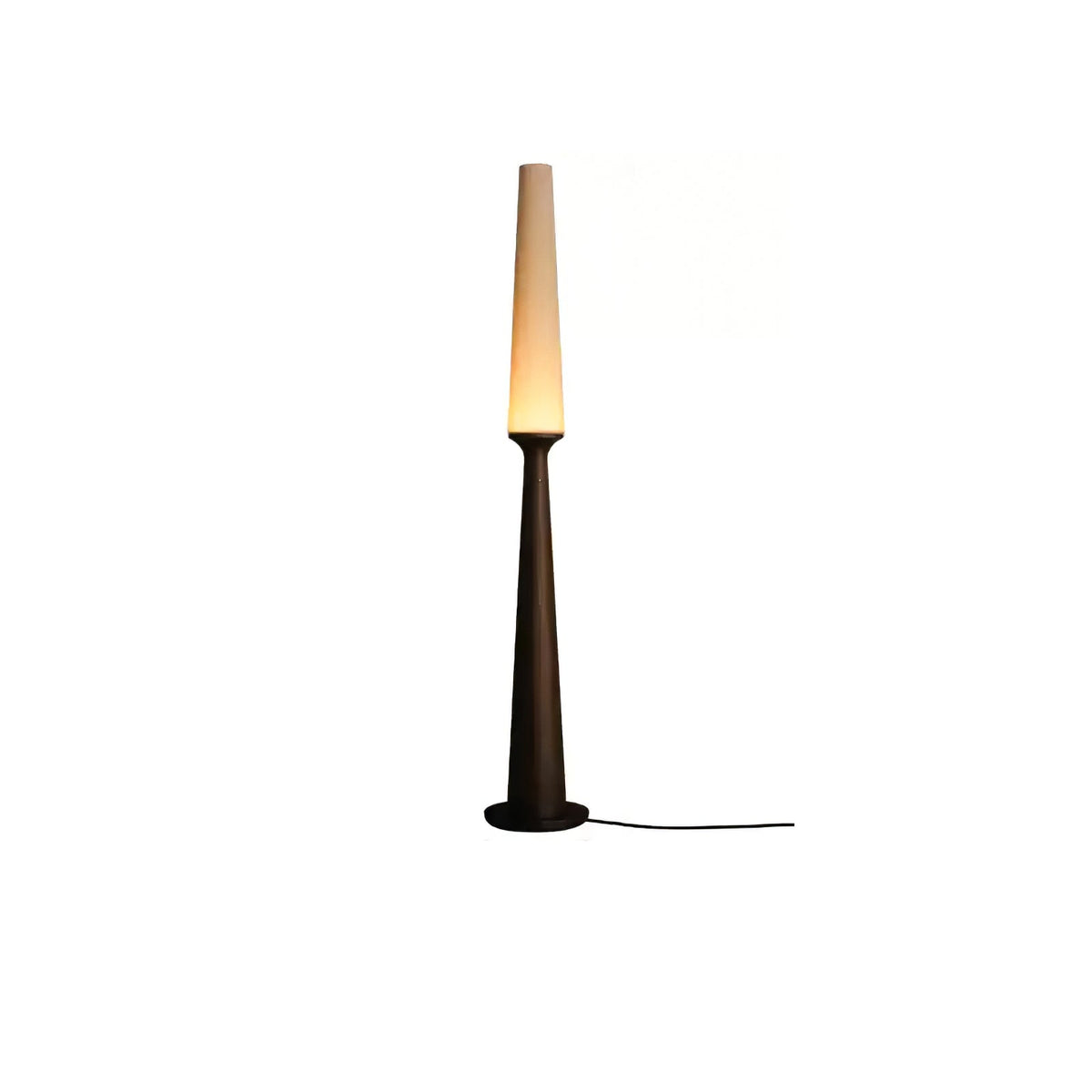 Sora Totem Floor Lamp — product and interior detail 16