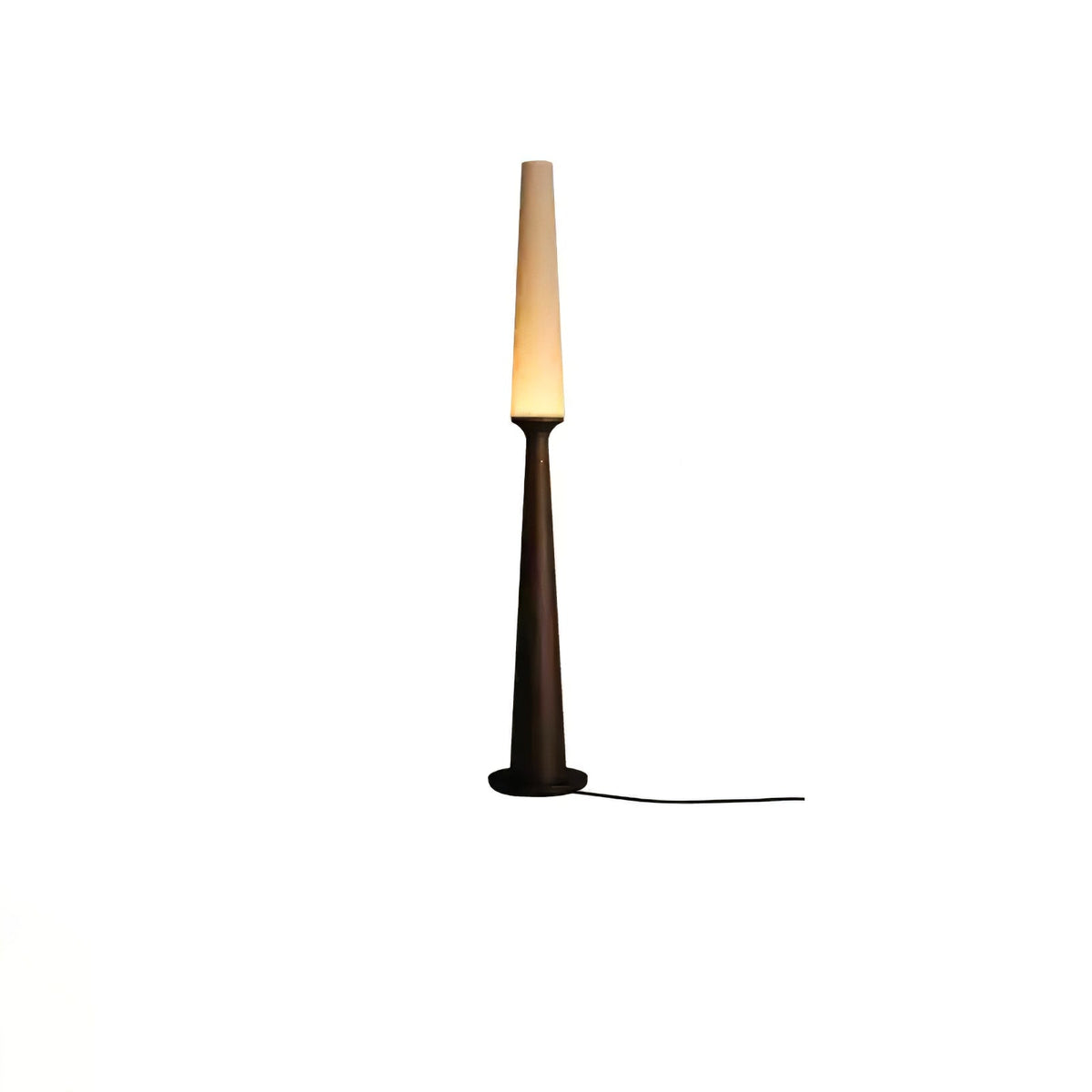 Sora Totem Floor Lamp — product and interior detail 19