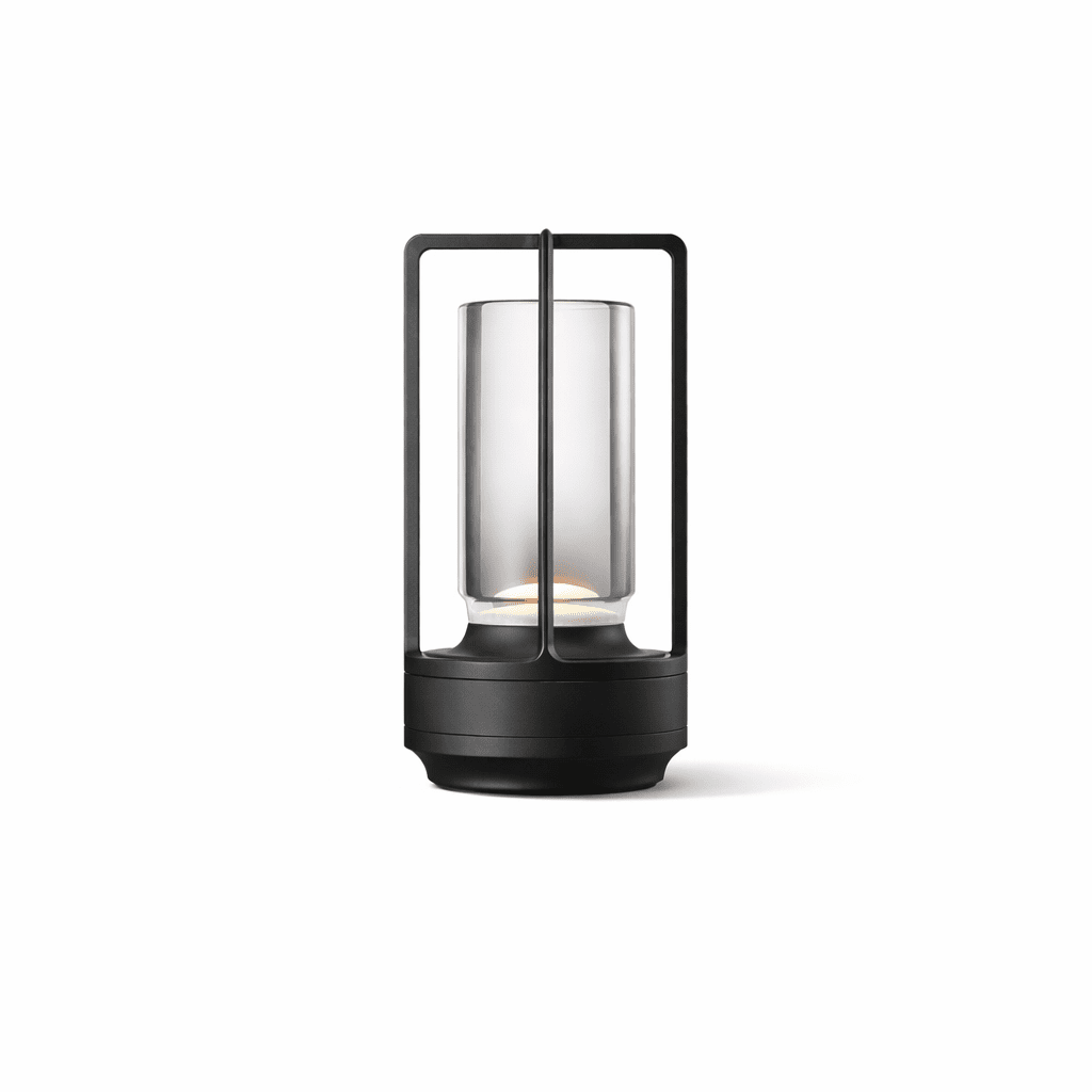 Varen Lantern & Disc Rechargeable Lamp — finish, form and interior detail 46