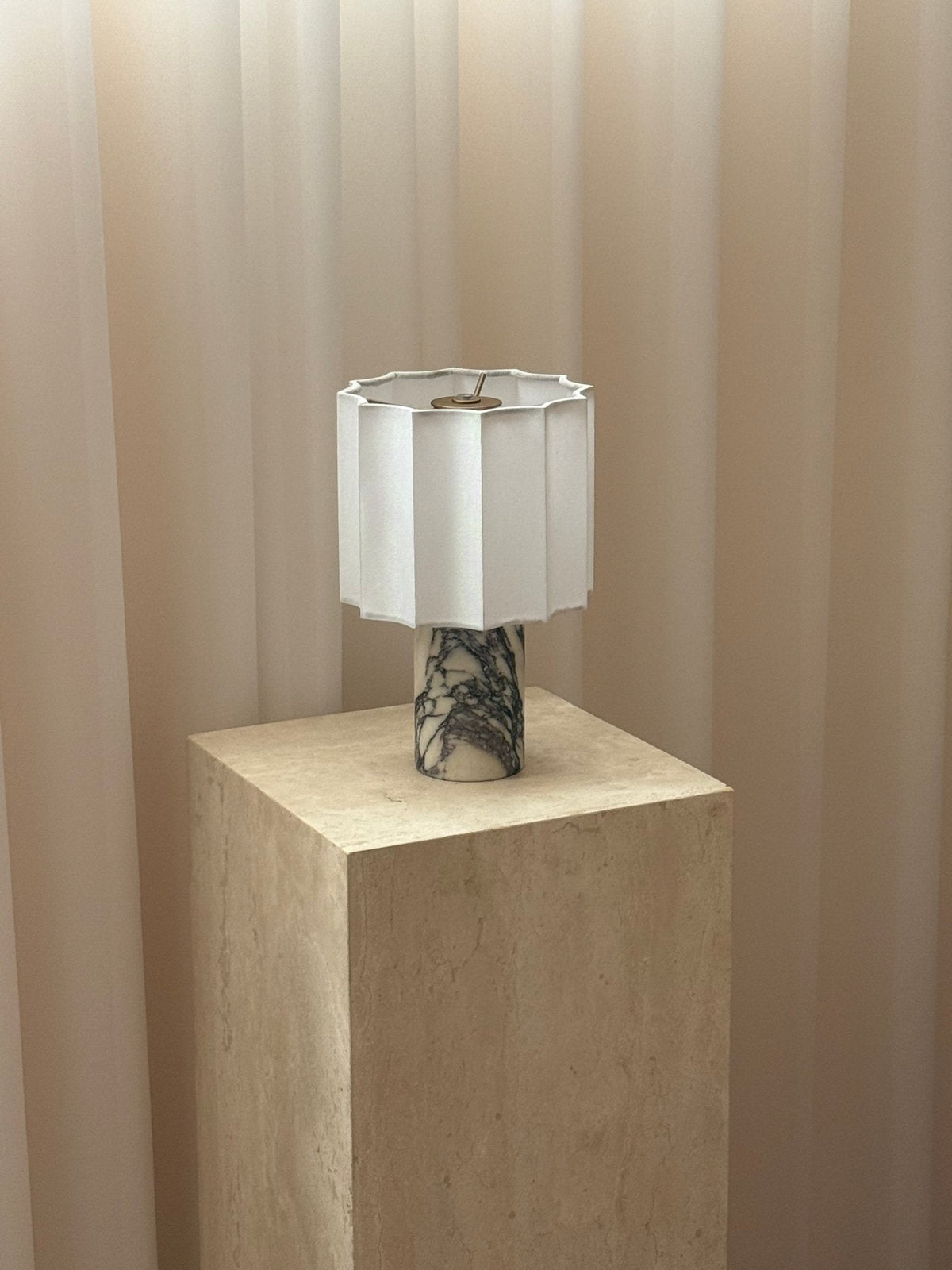 Veira Pleated Shade Marble Rechargeable Lamp — product, finish and specification view 20