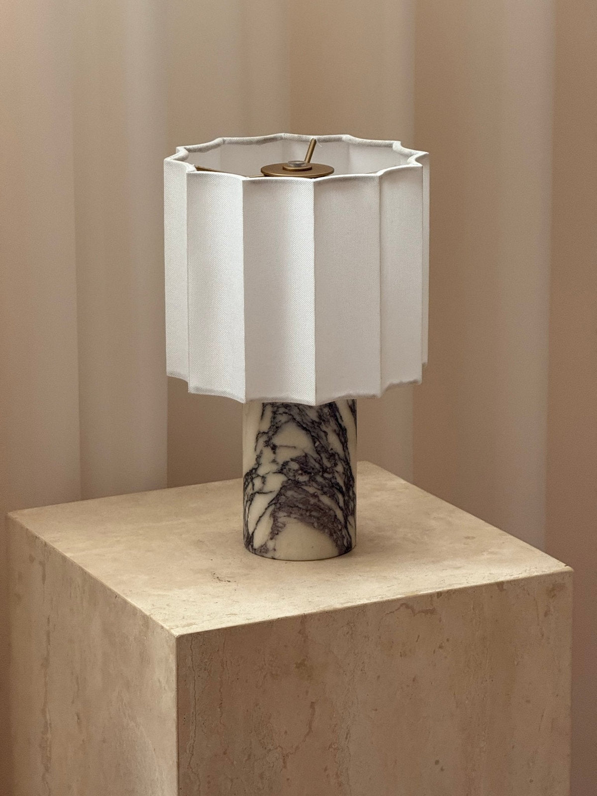 Veira Pleated Shade Marble Rechargeable Lamp — product, finish and specification view 21