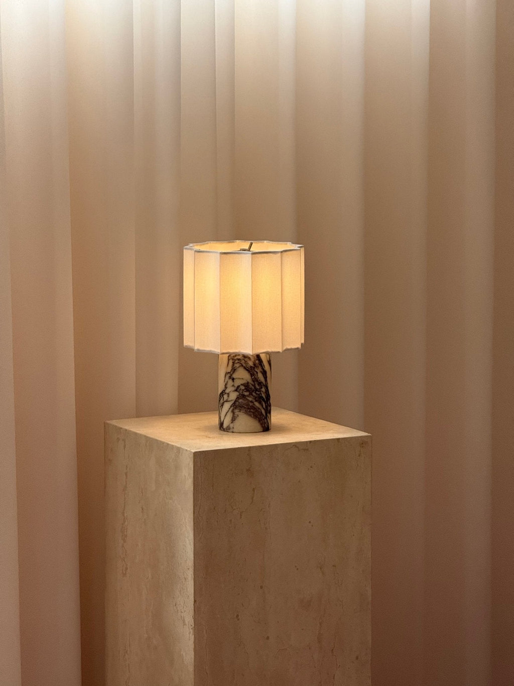 Veira Pleated Shade Marble Rechargeable Lamp — product, finish and specification view 23