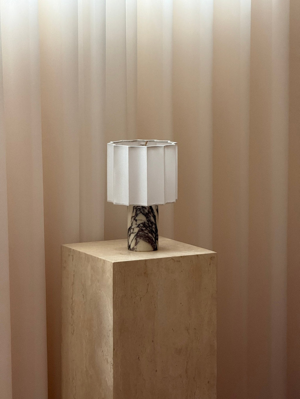Veira Pleated Shade Marble Rechargeable Lamp — product, finish and specification view 24