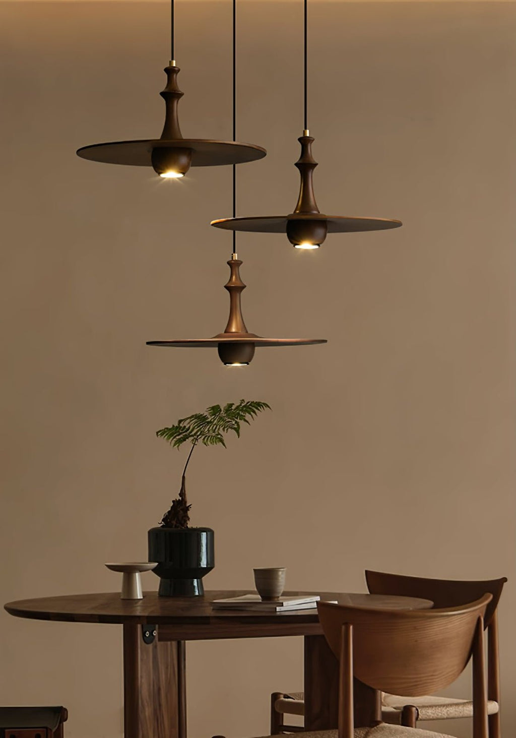 Wooden Spin Pendant Light — product and interior detail 13