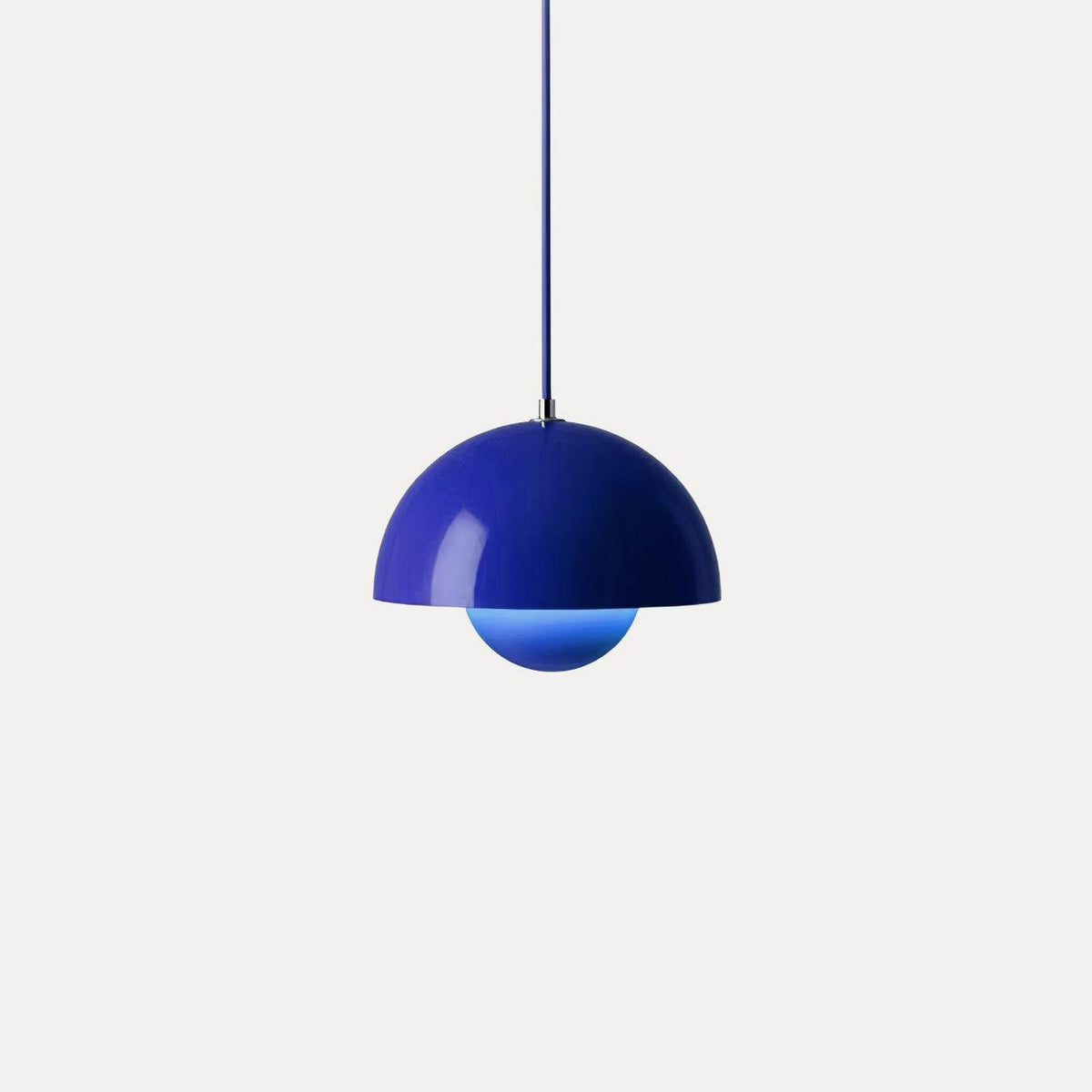 Zeviro Pendant Lamp — product and interior detail 9